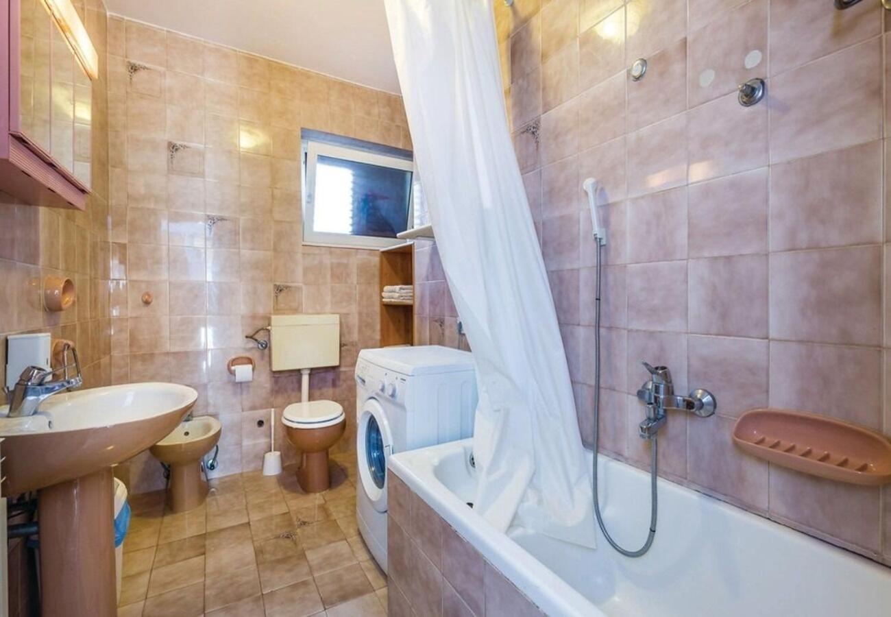 Apartment Dari Lovran Exteriör bild